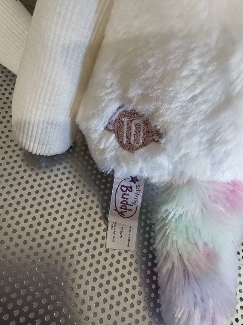 Scentsy Buddy 13” Stella the Unicorn White Plush Stuffed Animal Toy NO Scent - Picture 4 of 4